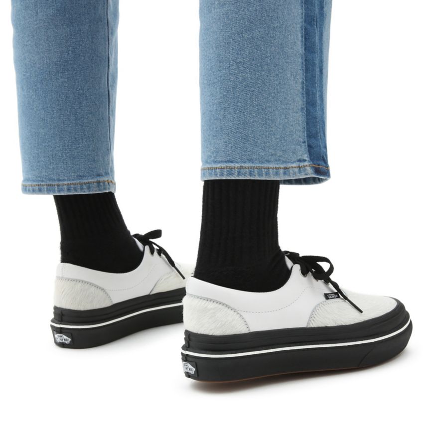CLASSICS Vans Fury Super ComfyCush Era Mujer Blancas | VN599G2NR37