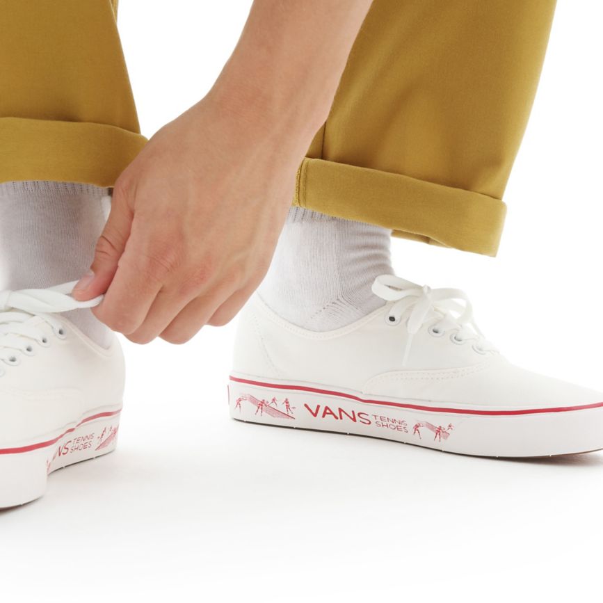 CLASSICS Vans X Penn ComfyCush Authentic Mujer Blancas | VN025E4PN40