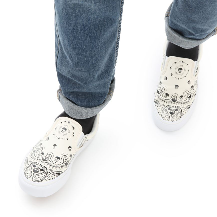Slip On Vans Bandana Classic Slip-On Mujer Blancas | VN823A6CR02