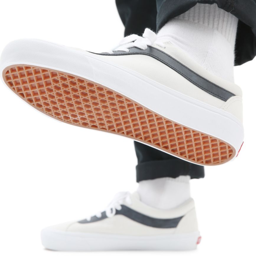 Tenis Bajas Vans Suede Bold Ni Hombre Blancas | VN640J8UG12