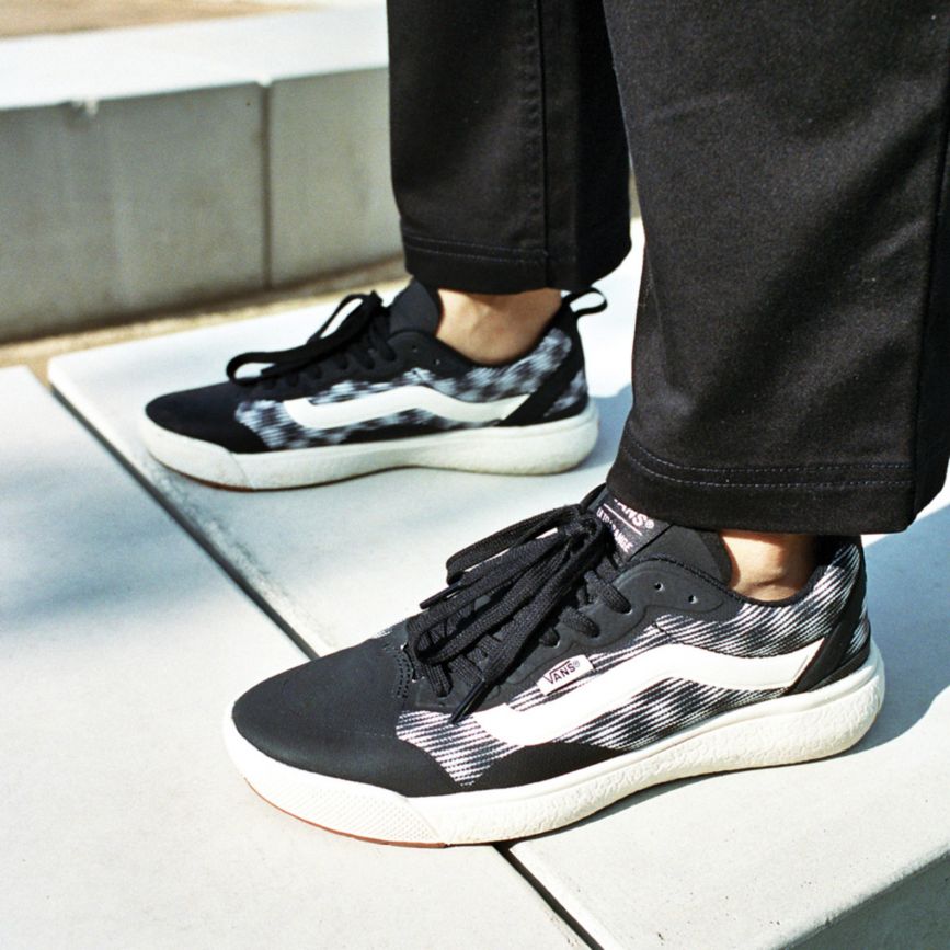 Tenis Ultrarange Vans Blur Checker UltraRange EXO Hombre Negras | VN860B7AO10